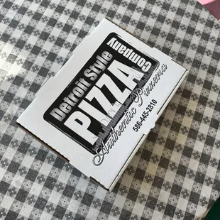 Pizza box