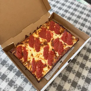 Whole pizza