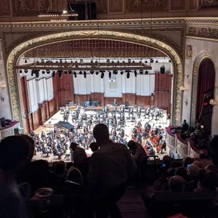Tchaikovsky&apos;s 5th Symphony and world premieres for Samuel Adler&apos;s &quot;Mirror Images&quot; and Joseph Schwantner&apos;s violin concerto.
