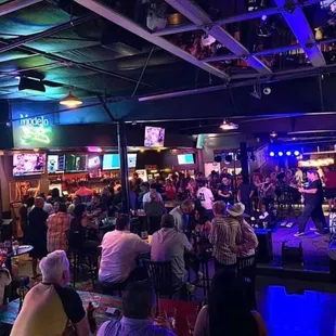 packed house for Texas Flood!!