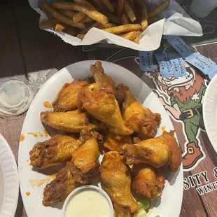 Cold wings / fries...disaterville USA!