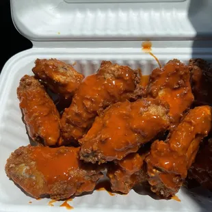 The Best Buffalo Wings Crispy &amp; delicious buffalo sauce!
