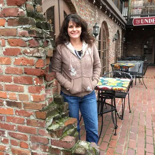 Julie T.