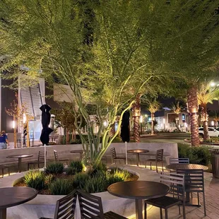 an outdoor dining area
