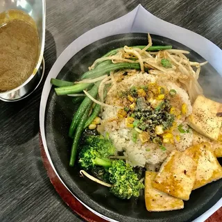 Curry Veggie Tofu Teppan Rice