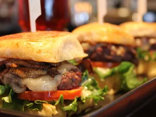 Italiannis Restaurant