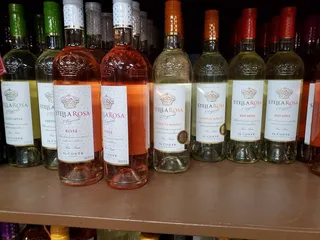 La Bodega Wines & Spirits