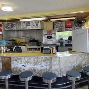 Dew Drop Inn - Dairy Sweet
