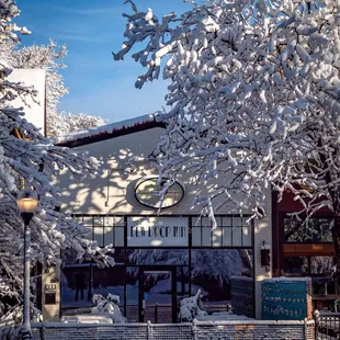 Snow Day at the Dew Drop Inn