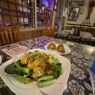 34. Spicy Wonton with Choy Sum