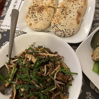 79. Sesame Bread Pockets with Pork and Tofu
