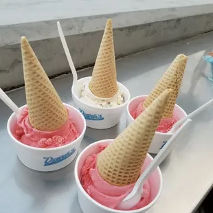 Strawberry Scoops