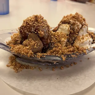 Small Sundae