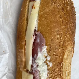 a ham and cheese sandwich