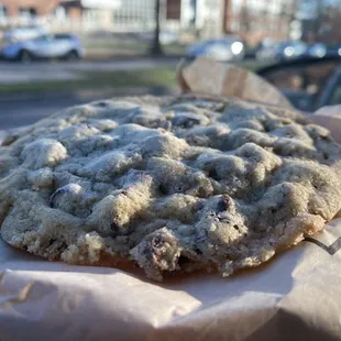 Chocolate chip cookie