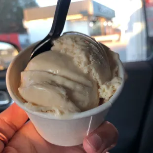 Holiday cheer (rum butter flavor?)