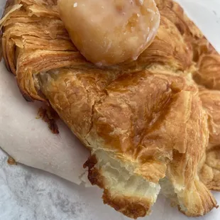 Turkey and cheese croissant