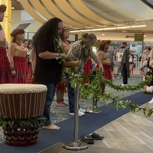 Grand opening of the store by Kamohoalii.