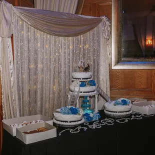 Pastries and cakes by D.F. Bakery!