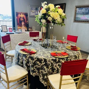 This are some of our centerpieces for your perfect party!!!!