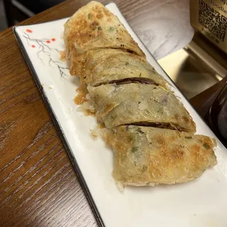 Scallion Pancake With Slice Beef