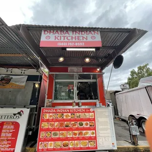 the outside of the restaurant