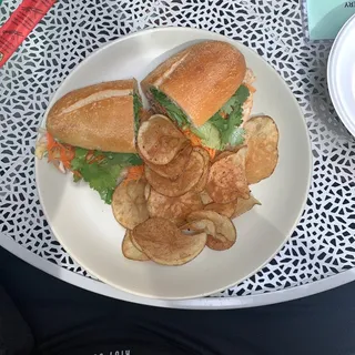 Banh Mi Ga - Fried Chicken Salad