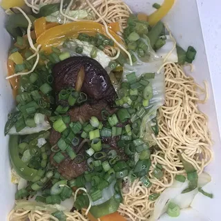 Crispy Egg Noodles with Sauteed Vegetables / Mi Xao Gion Chay (Vegetarian)