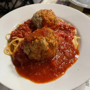 KIDS spaghetti and meatballs