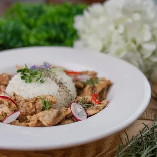 Garlic pork over rice