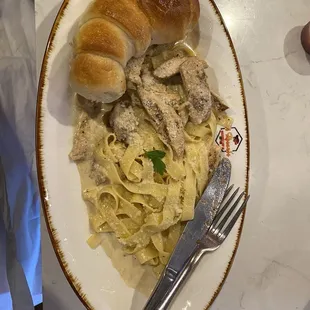 Fettuccini Alfredo with grilled chicken