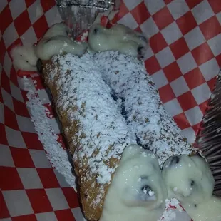 Wednesdays: Buy 1, Get 1 FREE Cannoli