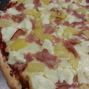 Hawaian Pizza- Ham, Pineapple &amp; Ricotta over melted Mozzarella Cheese