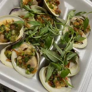 Ngheu mo Hanh ($20).