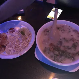 Love their chao long especially the doi truong