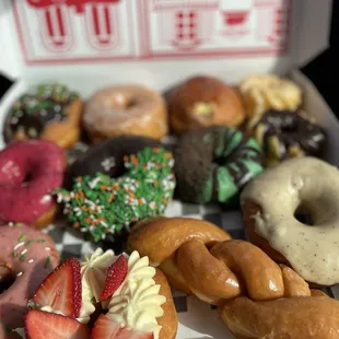 dough desserts, donuts, food