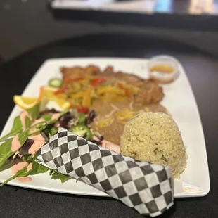 Absolutely fantastic! Probably the best Mexican chicken I've had around here!