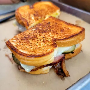 a grilled cheese sandwich