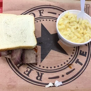 Bar-B-Q Sandwich with Mac and Cheese (Half-Pint)