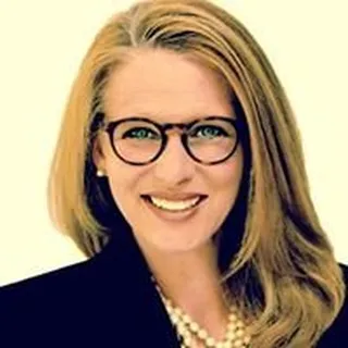 Darcie B.