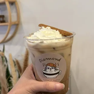 brown sugar biscoff latte