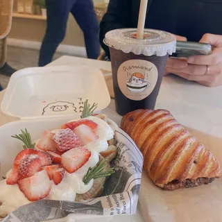 Iced Coconut Americano