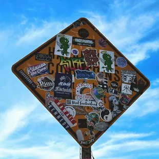 Diamond Head Beach sign near the trail leading to the main beach