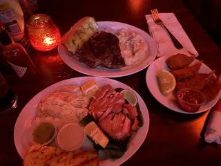 Maxdons Bar And Grill