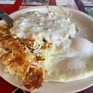 eggs, hash browns and gravy