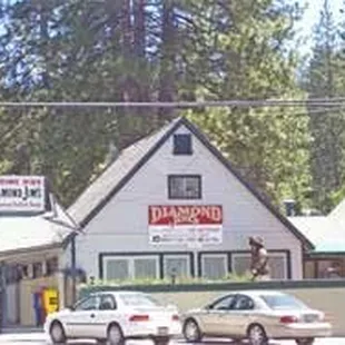 cars parked in front of the restaurant