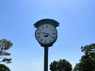 Rolling Hills Country Club