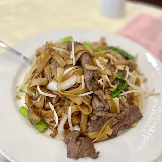 Dry Beef Chow Fun /