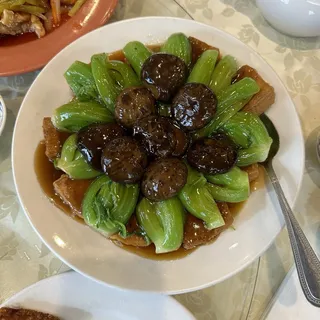 Deep Fried Tofu with Mixed Vegetable /