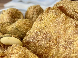 Donnie’s Barbecue Soul Food Express